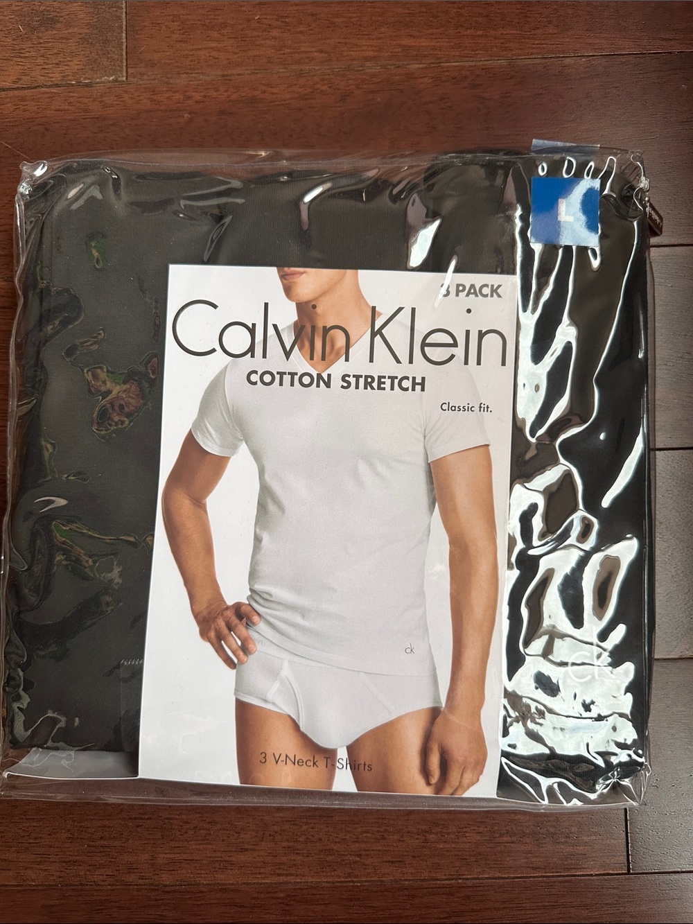 New Pack of 3 Large Calvin Klein V-Neck T-Shirt Cotton Stretch